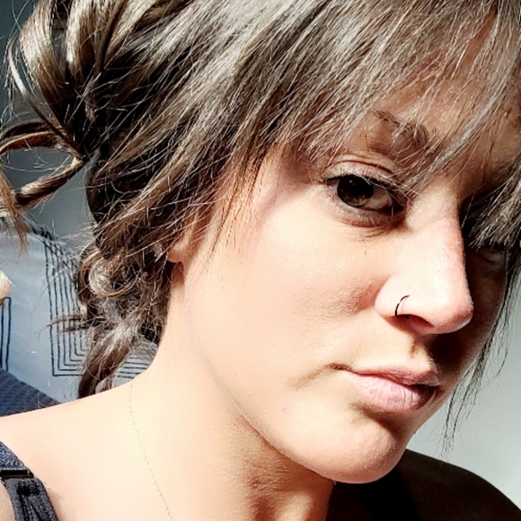 Meet your Posher, Ashley - Picture 7 of 11